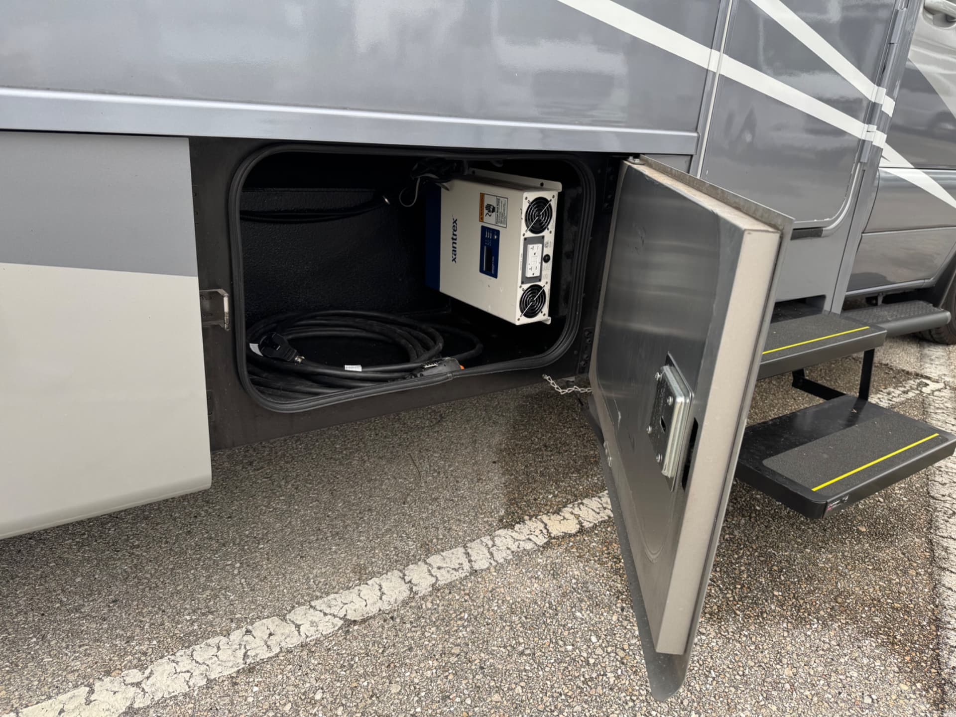 2024 Tiffin Motorhomes 2024 Tiffin Motorhomes Wayfarer - thumbnail 6