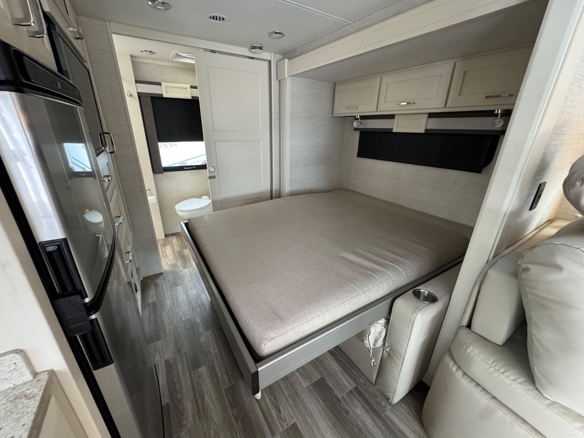 2024 Tiffin Motorhomes 2024 Tiffin Motorhomes Wayfarer - thumbnail 18