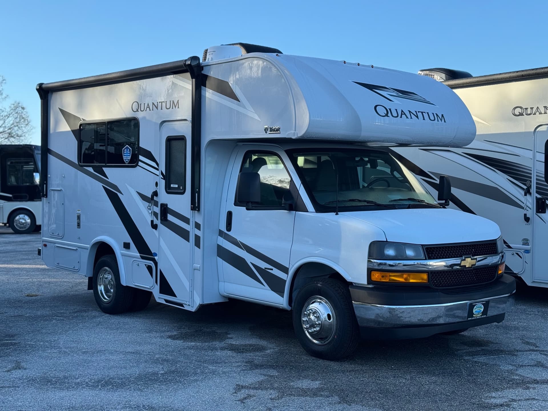 2026 Thor Motor Coach Quantum LX19