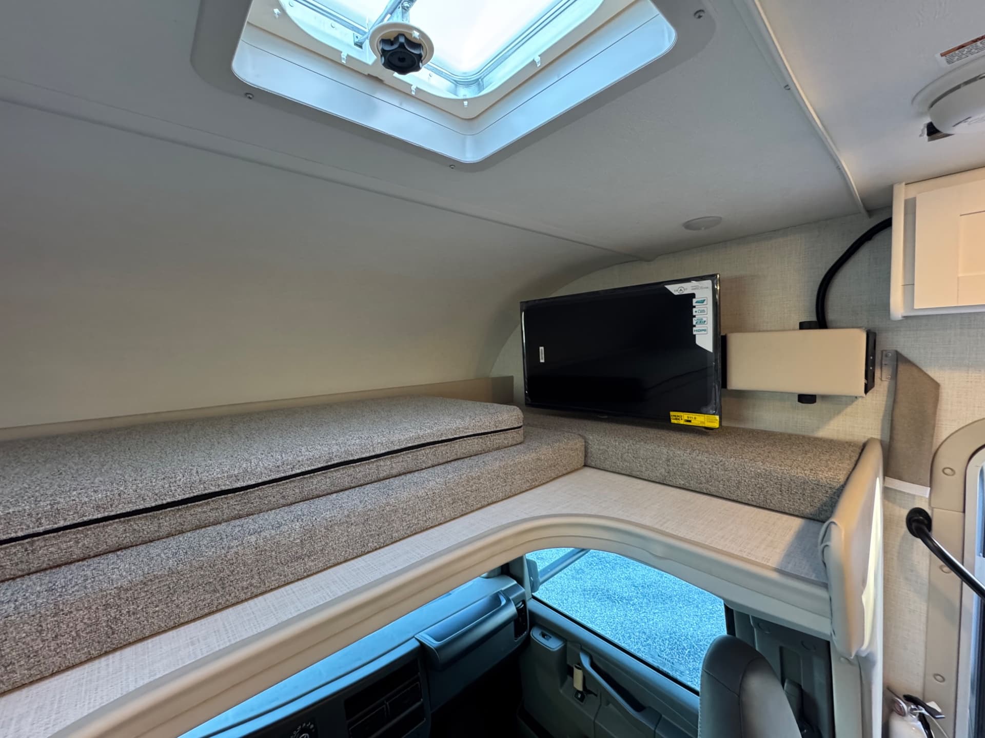 2026 Thor Motor Coach 2026 Thor Motor Coach Quantum - thumbnail 19