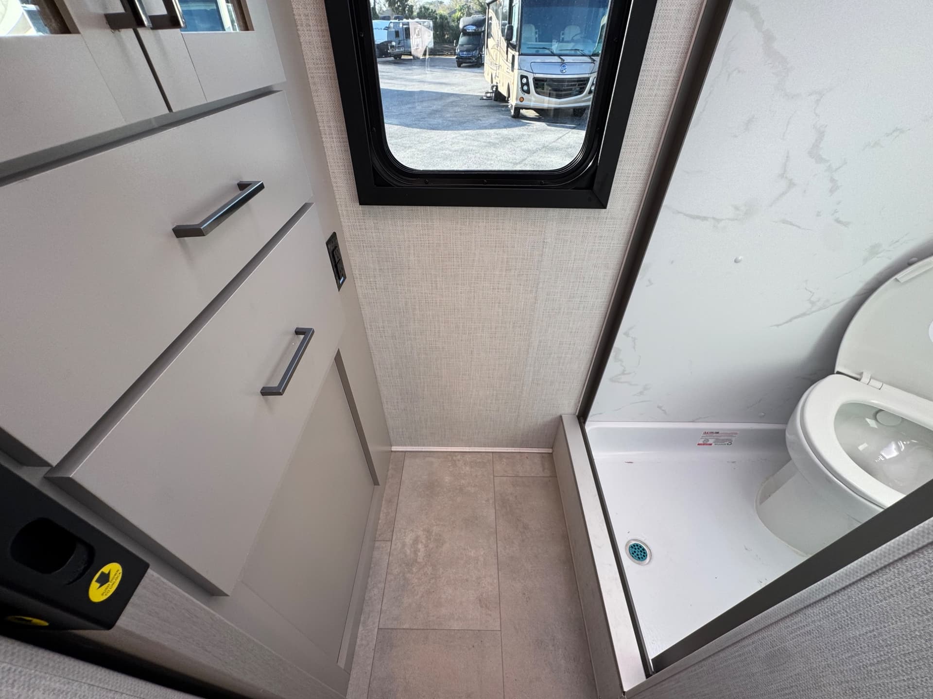 2026 Thor Motor Coach 2026 Thor Motor Coach Quantum - thumbnail 14