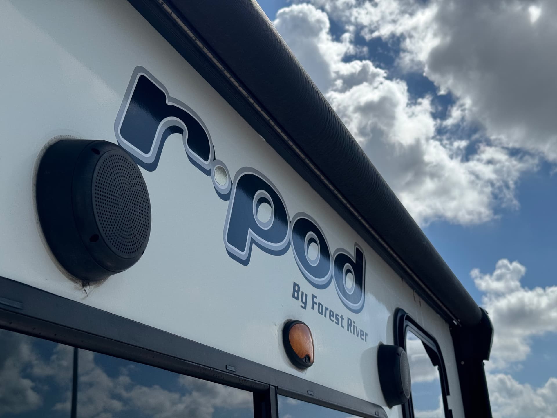 2022 Forest River 2022 Forest River R-Pod - thumbnail 5