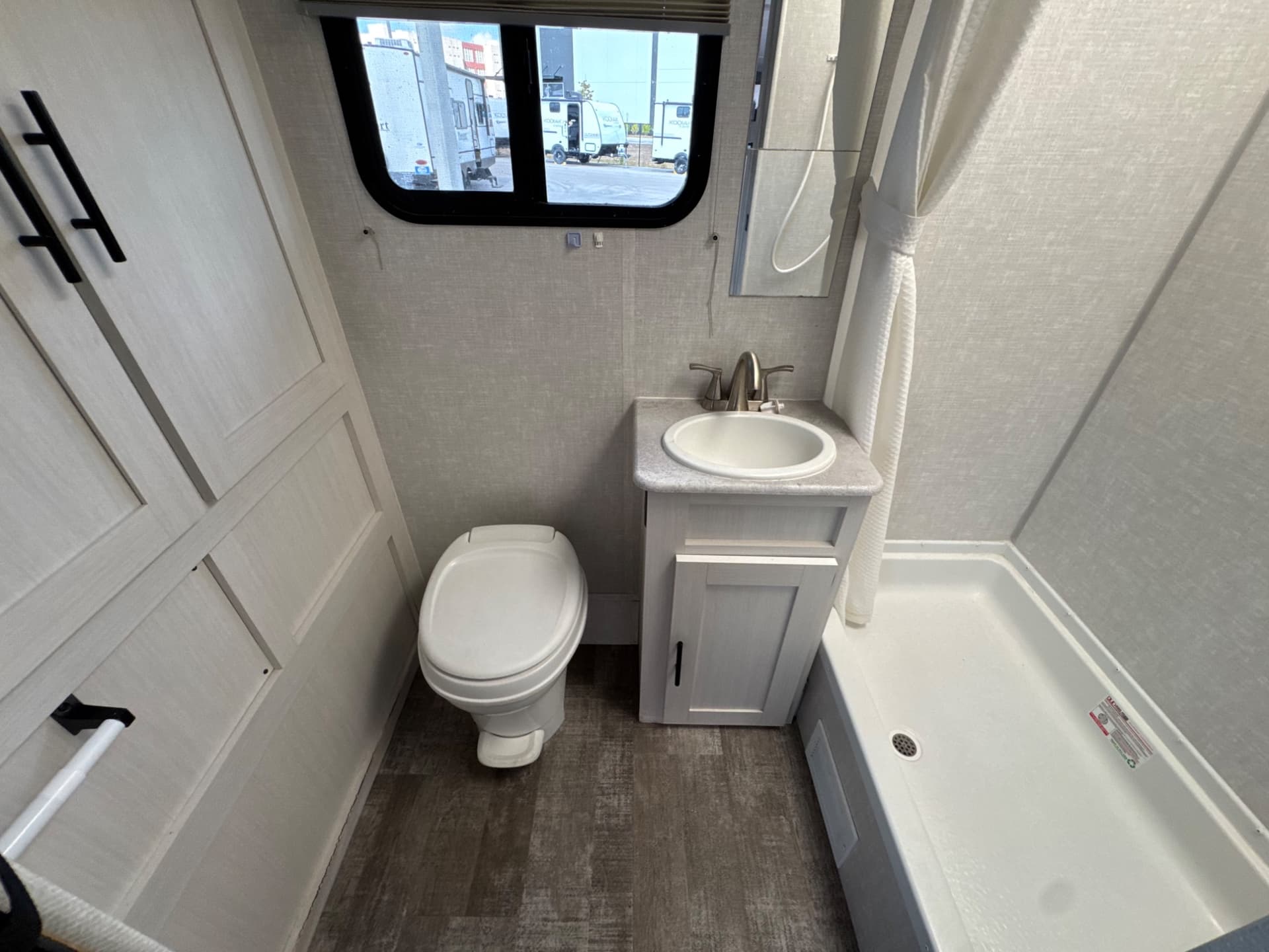 2022 Forest River 2022 Forest River R-Pod - thumbnail 16