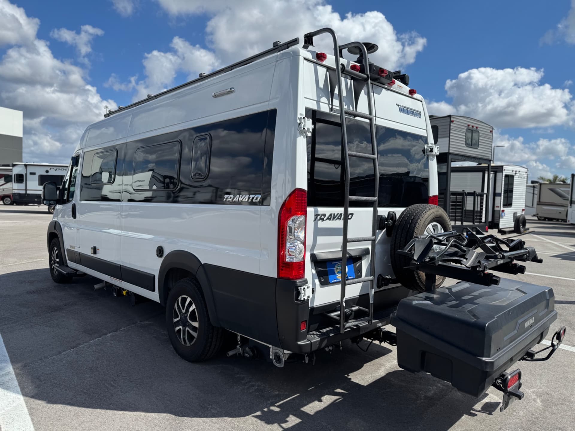 2025 Winnebago 2025 Winnebago Travato - thumbnail 4