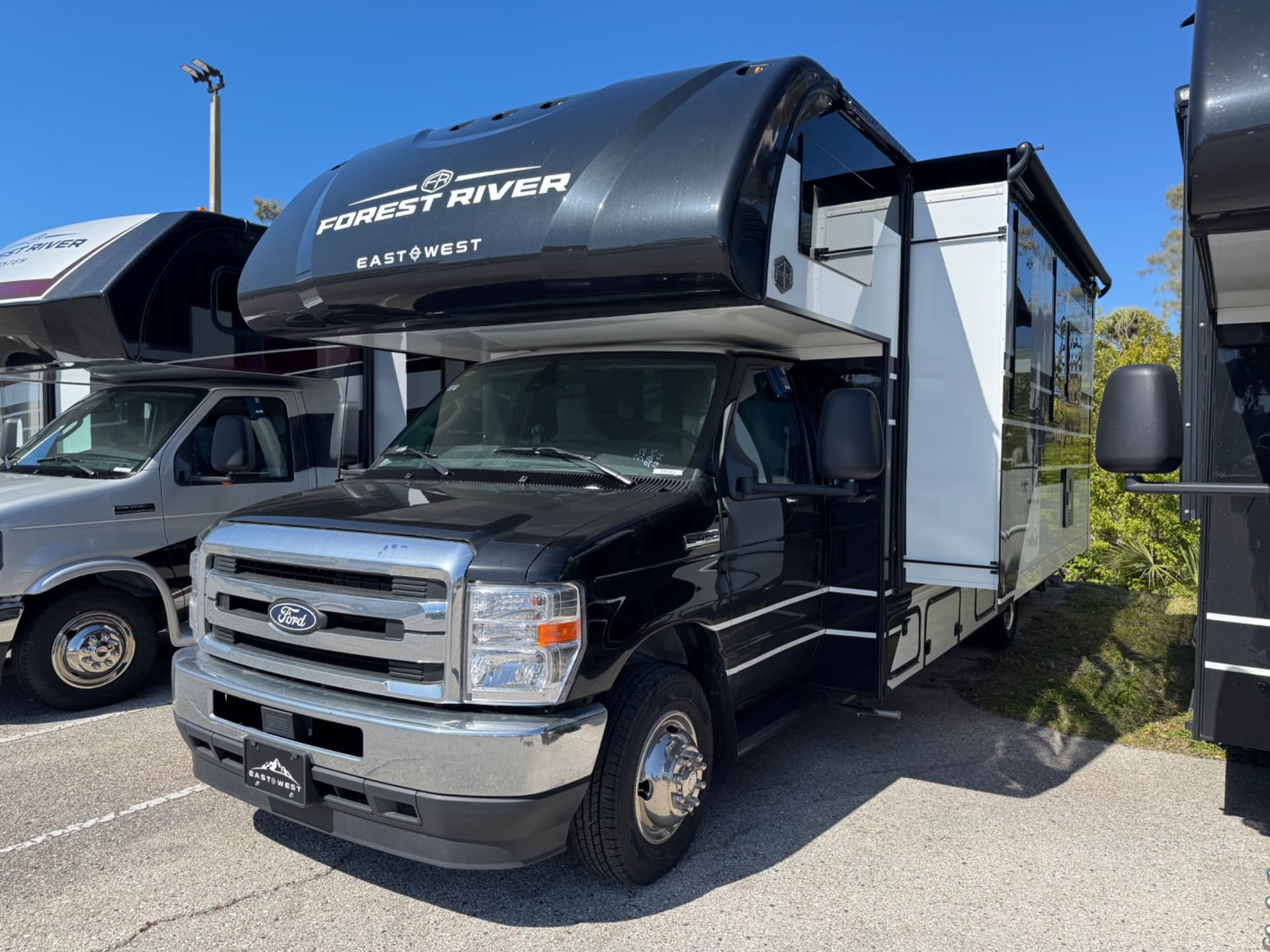 2026 East to West 2026 East to West College Avenue - thumbnail 2