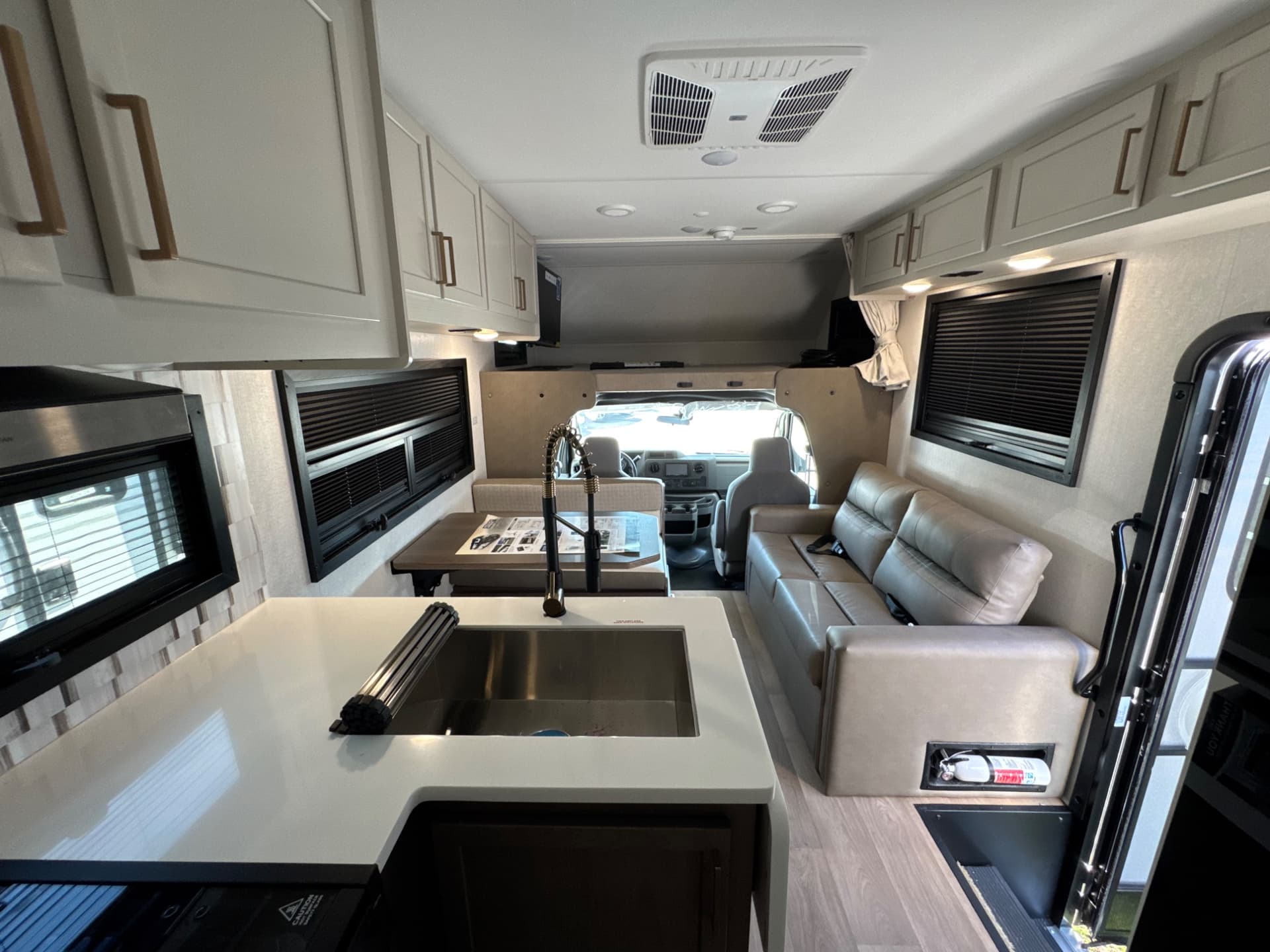 2026 East to West 2026 East to West College Avenue - thumbnail 7