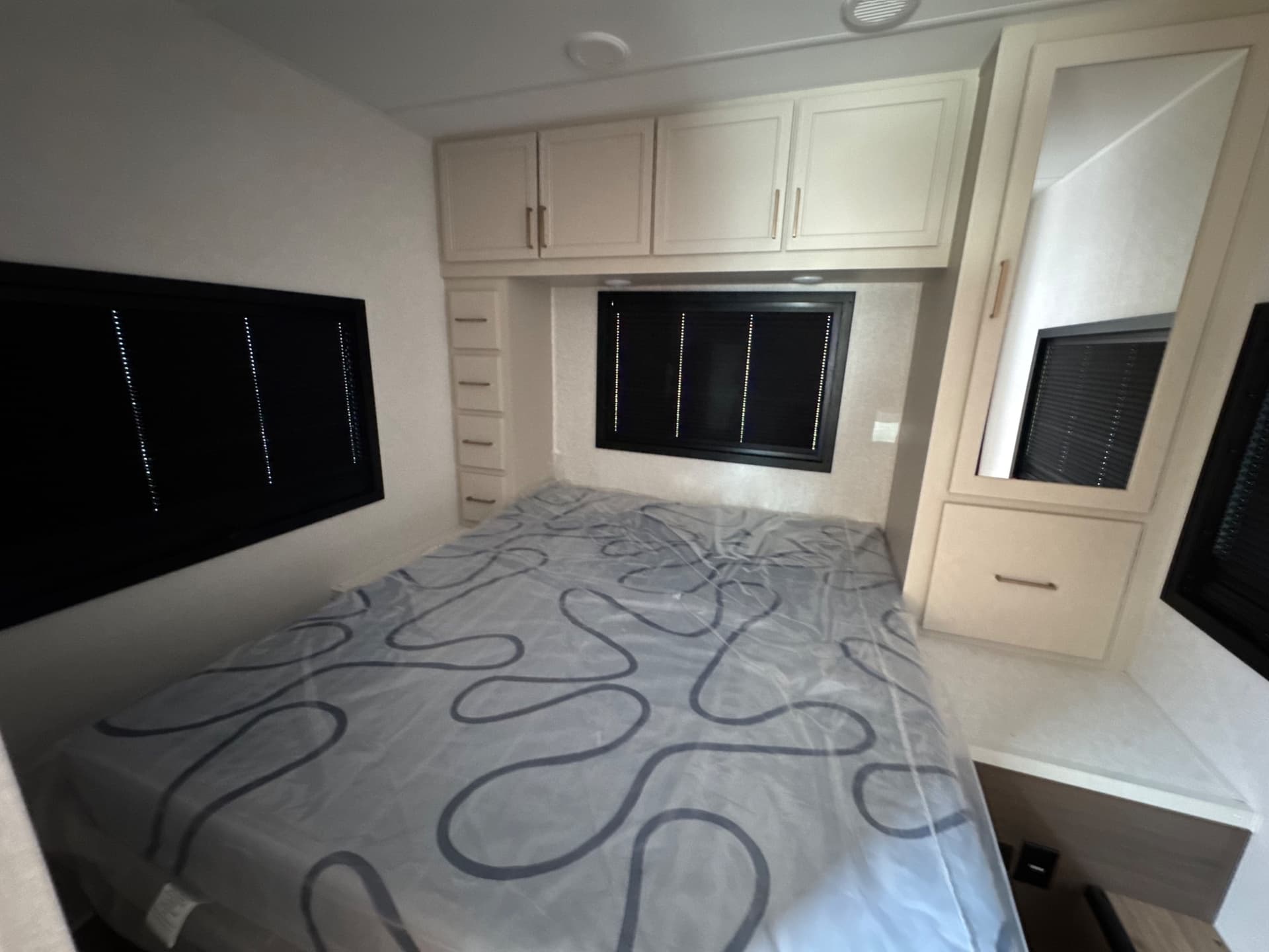 2026 East to West 2026 East to West College Avenue - thumbnail 18