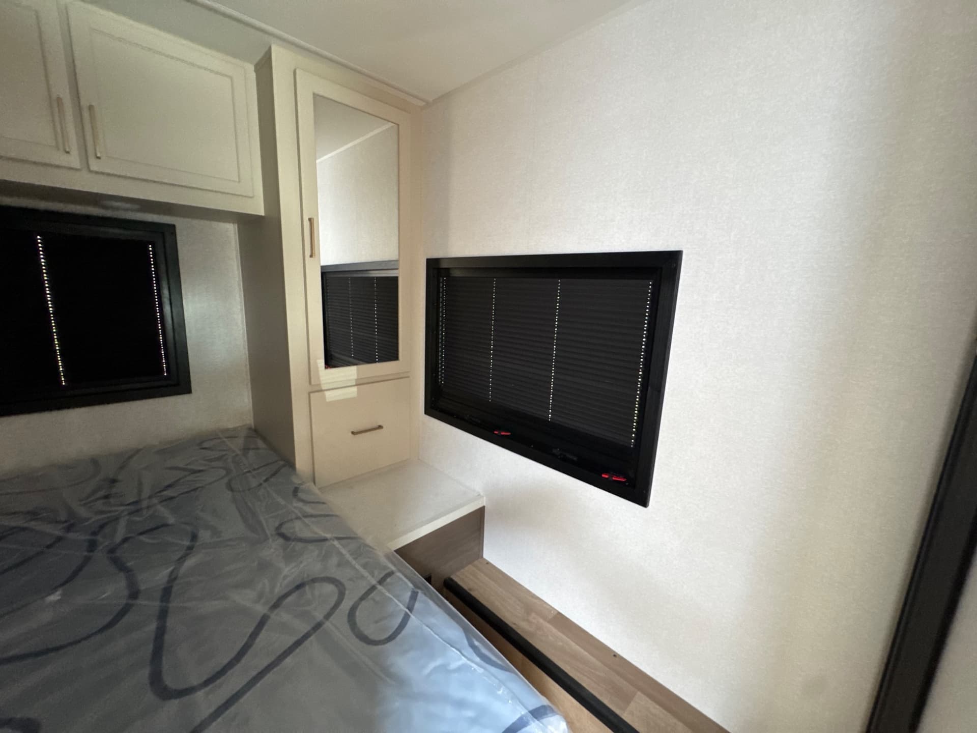 2026 East to West 2026 East to West College Avenue - thumbnail 19