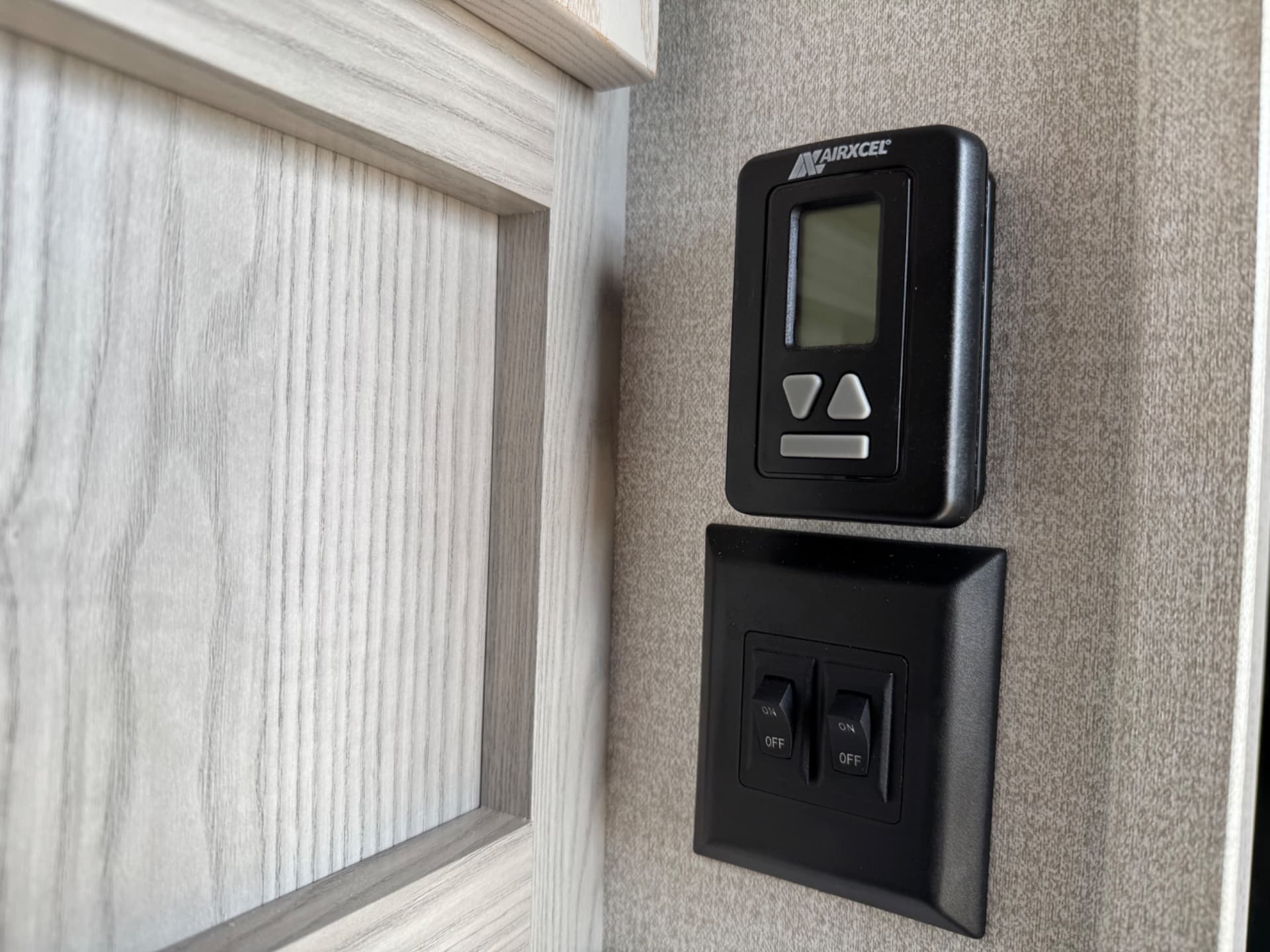 2022 Keystone 2022 Keystone Montana High Country - thumbnail 28