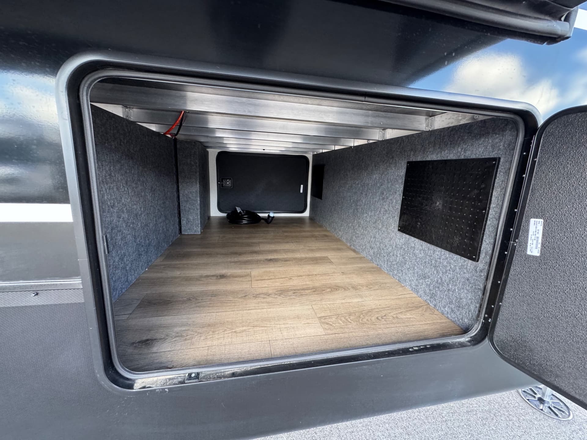 2026 Forest River 2026 Forest River Cedar Creek - thumbnail 4