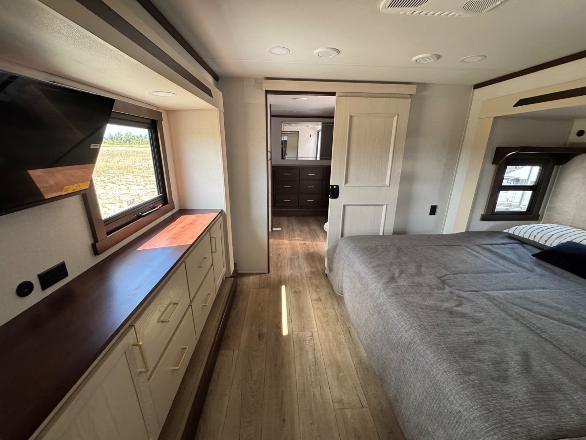 2026 Forest River 2026 Forest River Cedar Creek - thumbnail 17