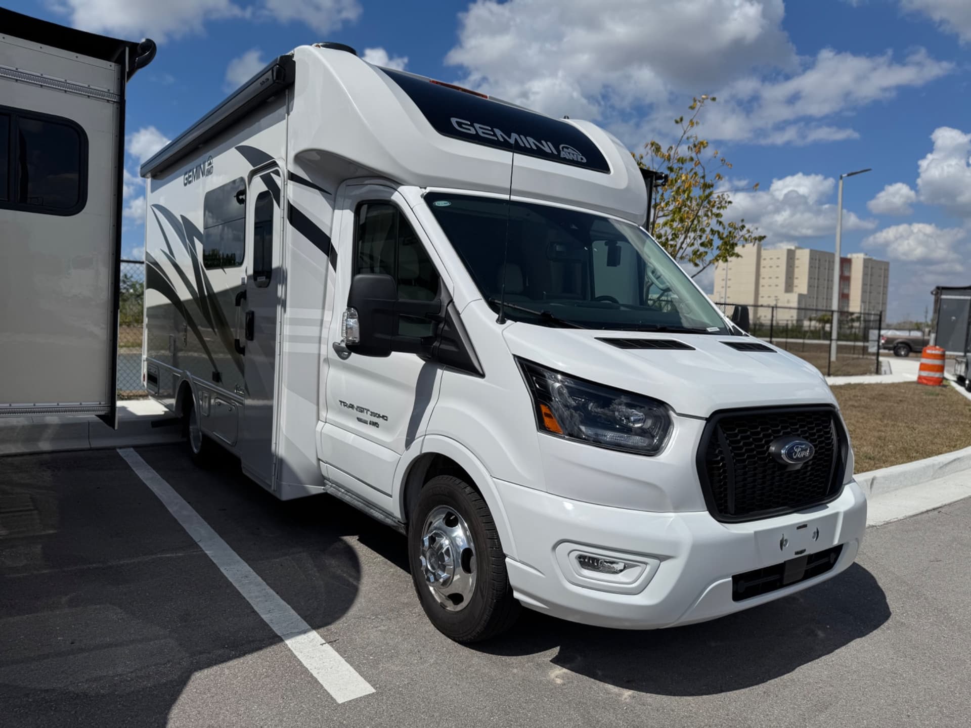 2025 Thor Motor Coach Gemini AWD 23TW