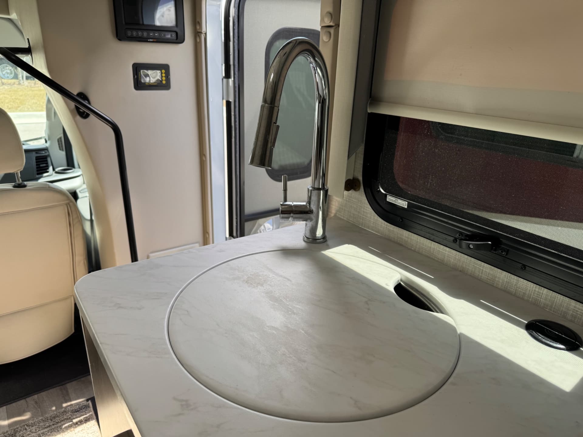 2025 Thor Motor Coach 2025 Thor Motor Coach Gemini - thumbnail 10