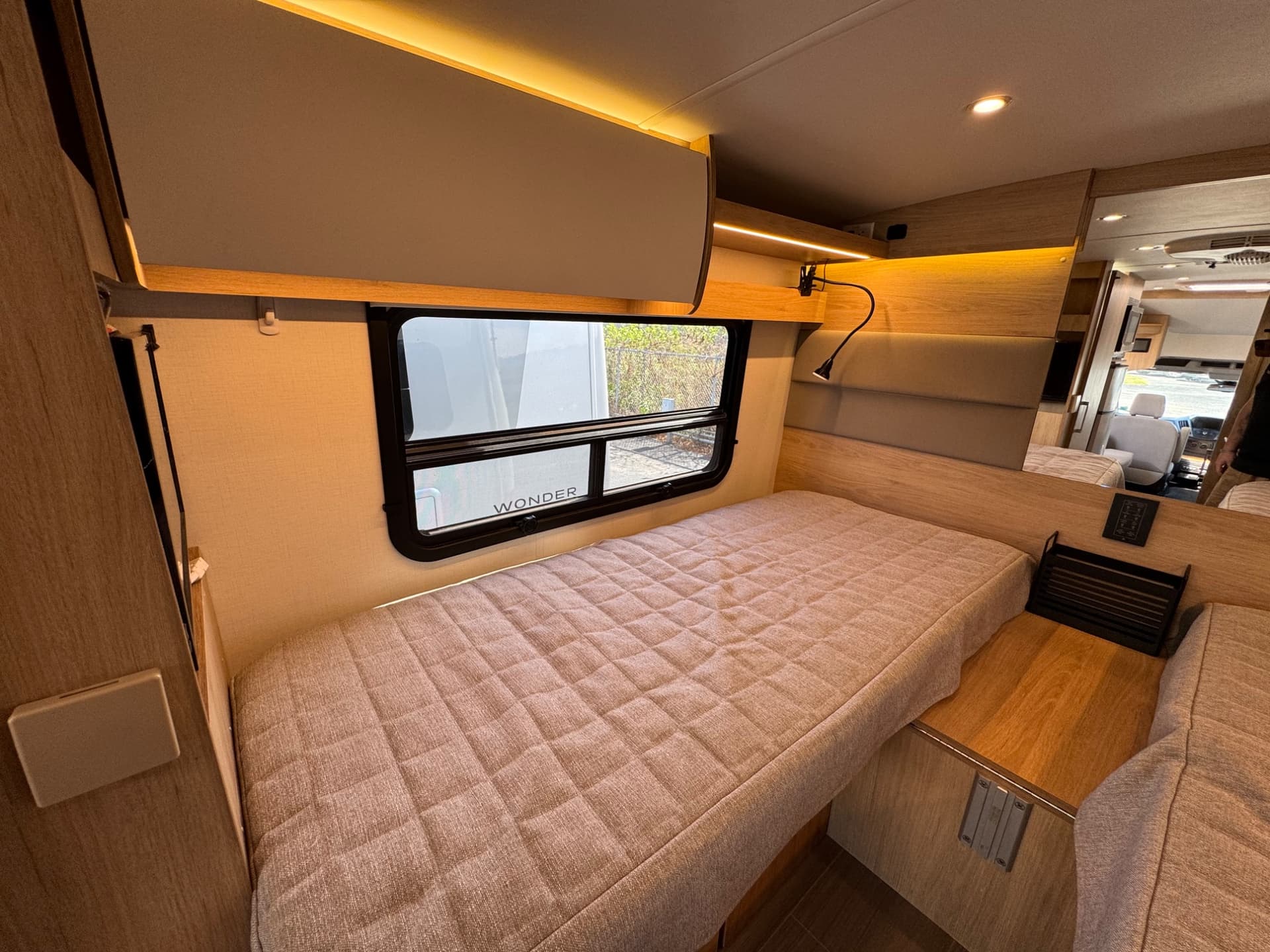 2019 Leisure Travel Vans 2019 Leisure Travel Vans Wonder - thumbnail 16