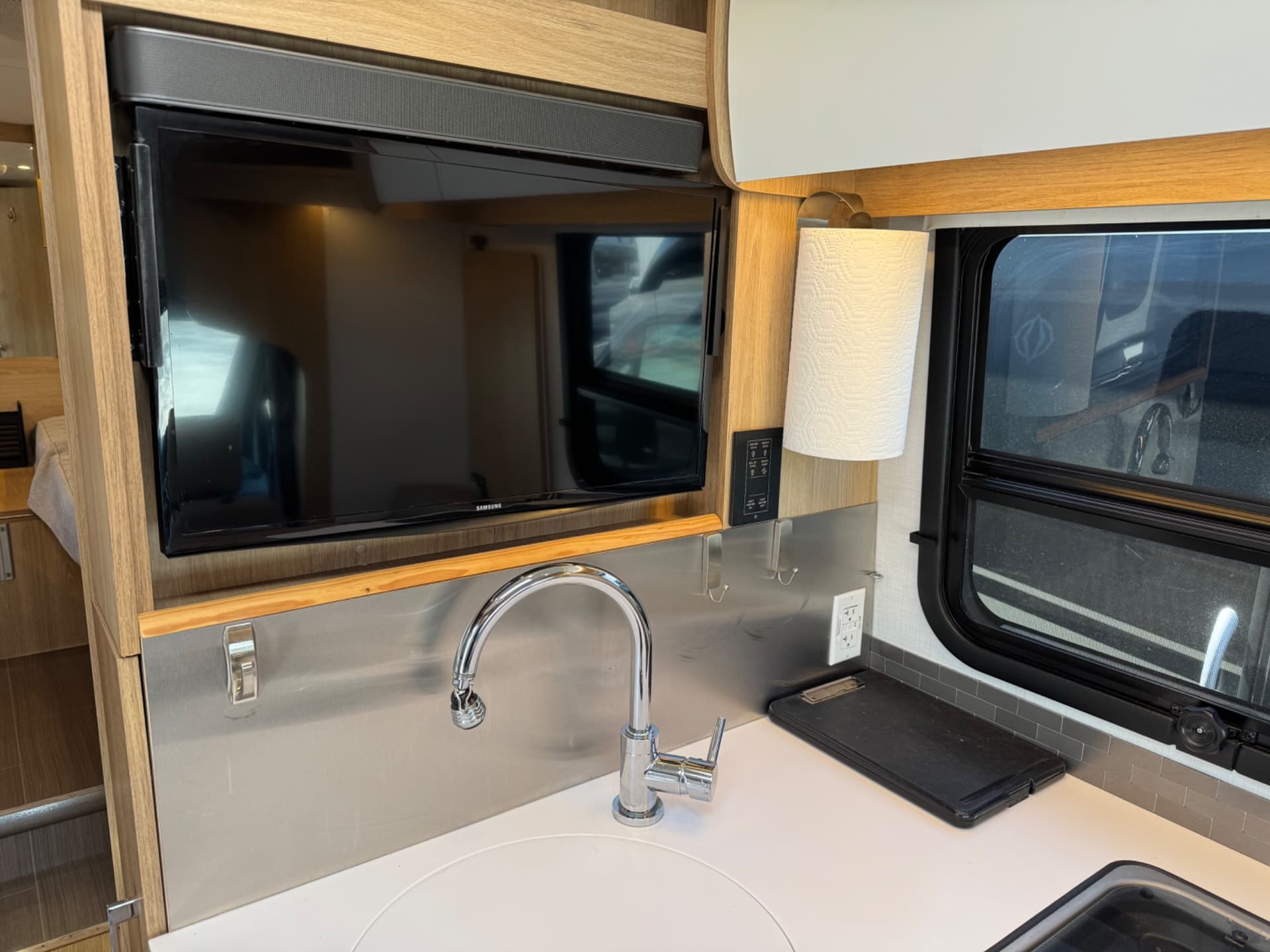 2019 Leisure Travel Vans 2019 Leisure Travel Vans Wonder - thumbnail 31