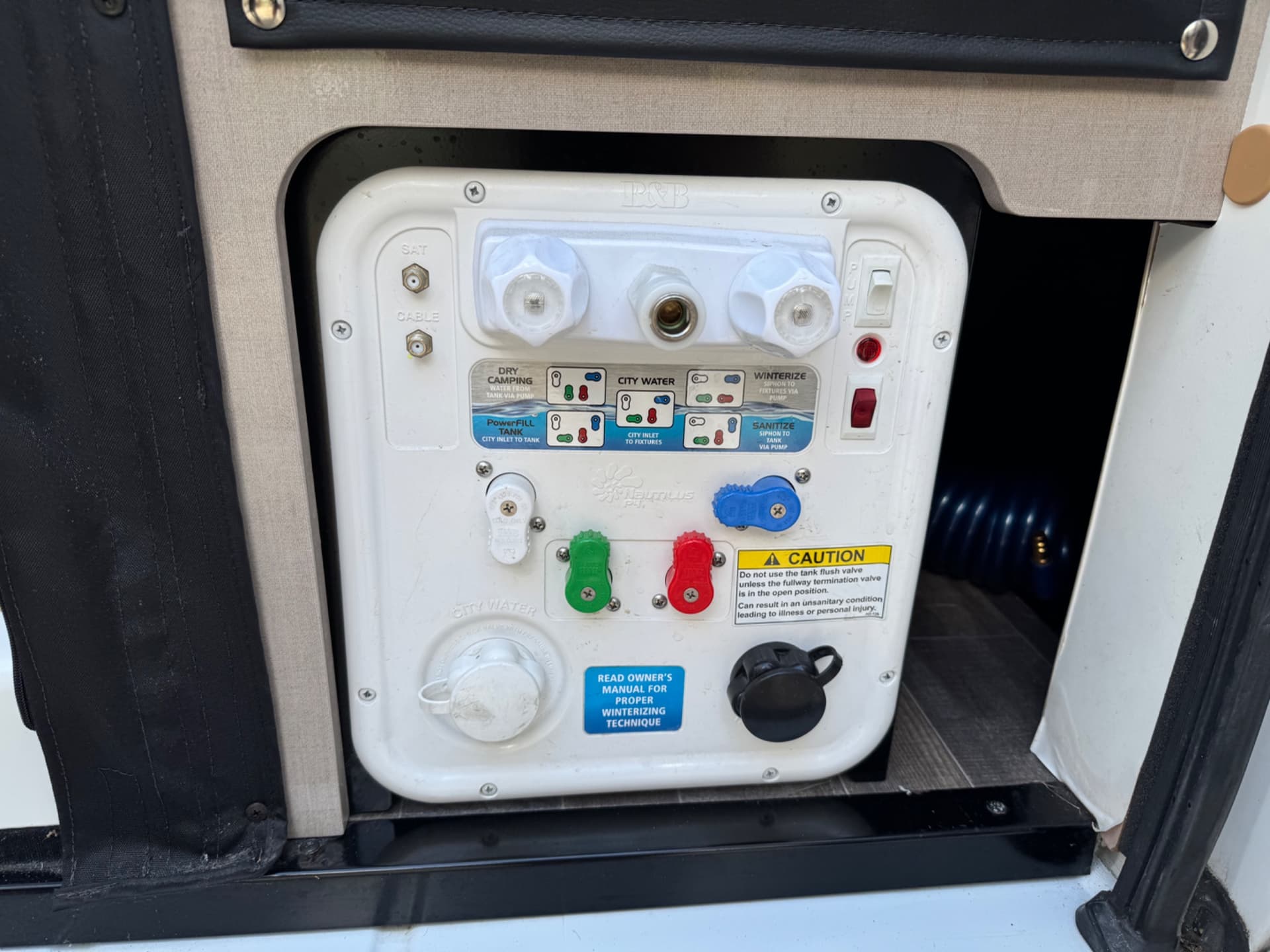 2022 Winnebago 2022 Winnebago Travato - thumbnail 20