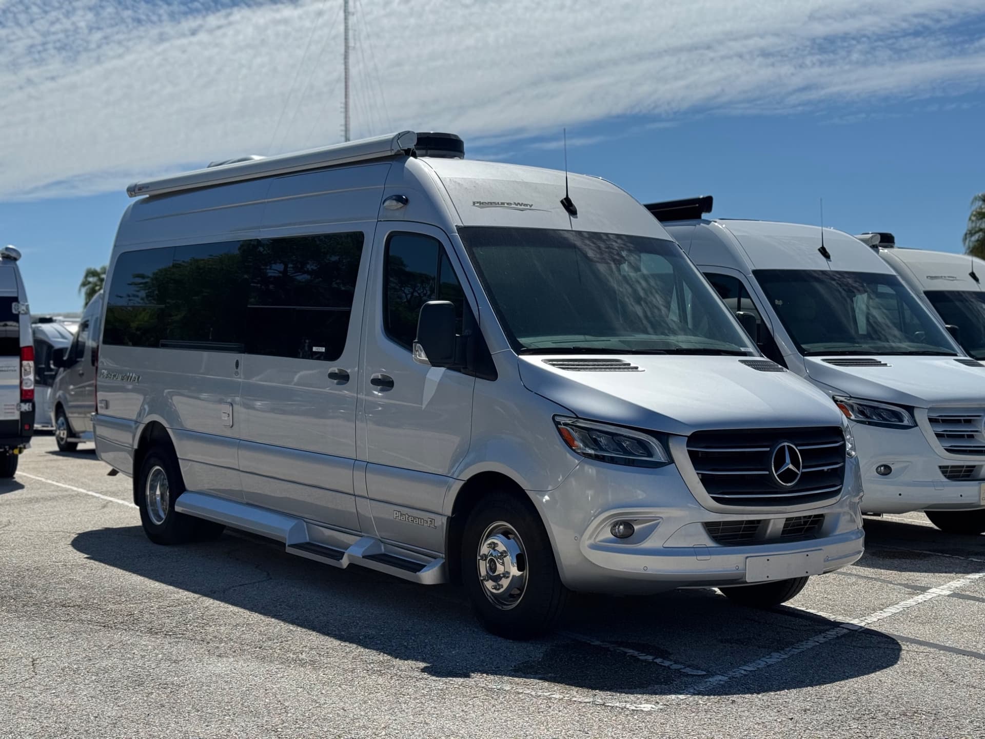 2023 Pleasure-Way Plateau FL