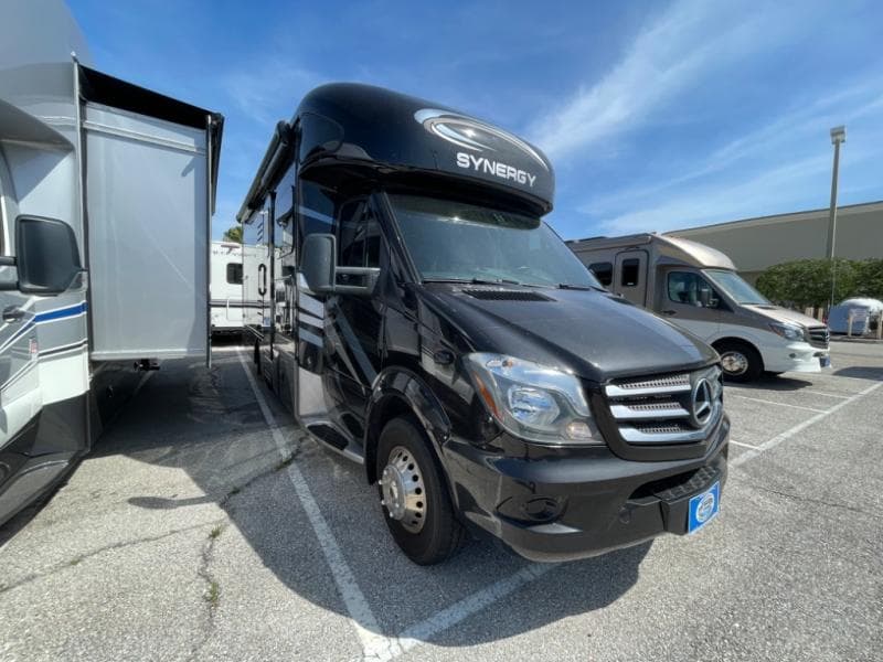 2019 Thor Motor Coach Synergy Sprinter 24SK