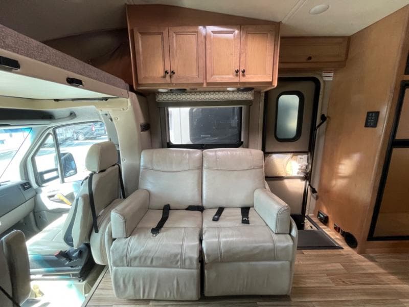 2019 Thor Motor Coach 2019 Thor Motor Coach Synergy - thumbnail 16