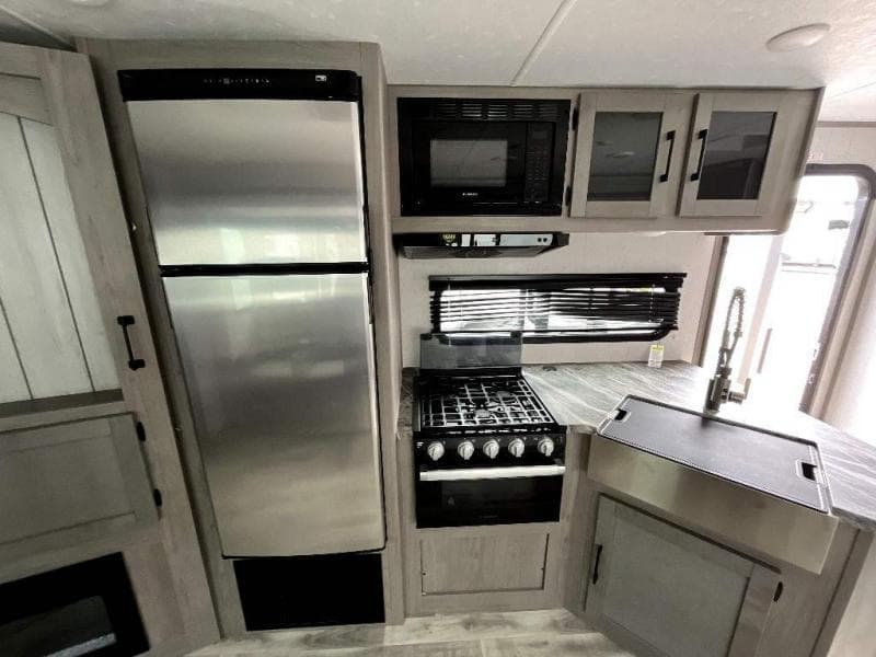 2023 Dutchmen 2023 Dutchmen Kodiak Ultimate - thumbnail 26