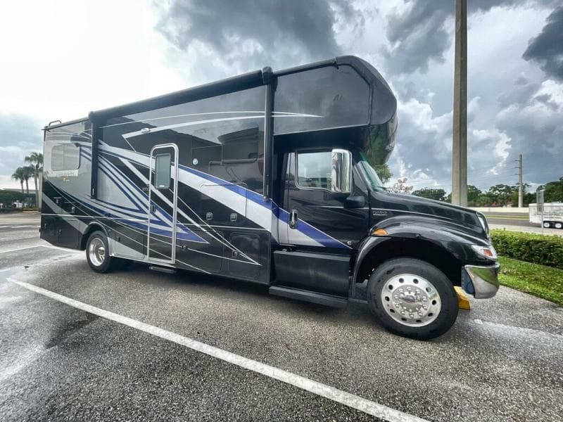 2023 Nexus RV 2023 Nexus RV Triumph - thumbnail 9