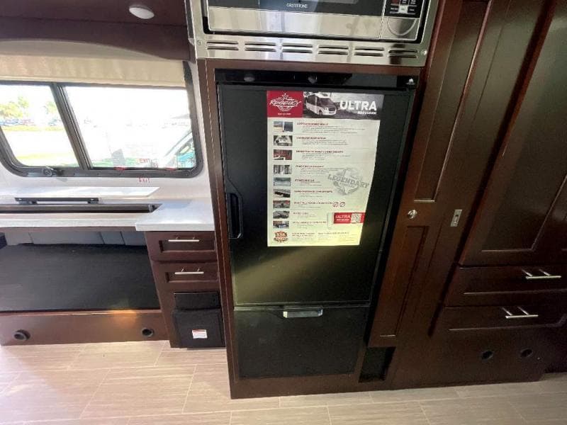 2023 Regency RV 2023 Regency RV Ultra Brougham - thumbnail 14