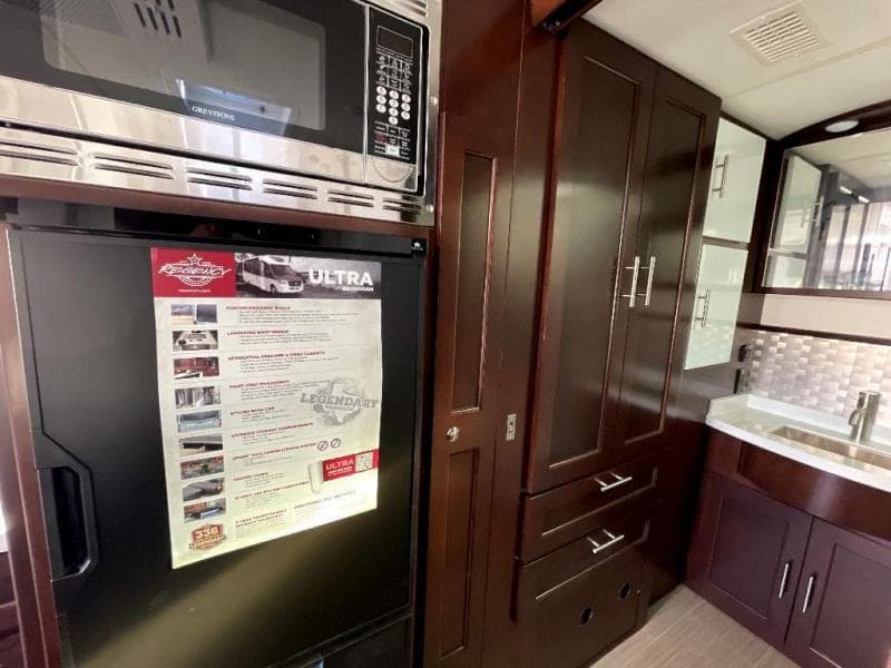 2023 Regency RV 2023 Regency RV Ultra Brougham - thumbnail 15