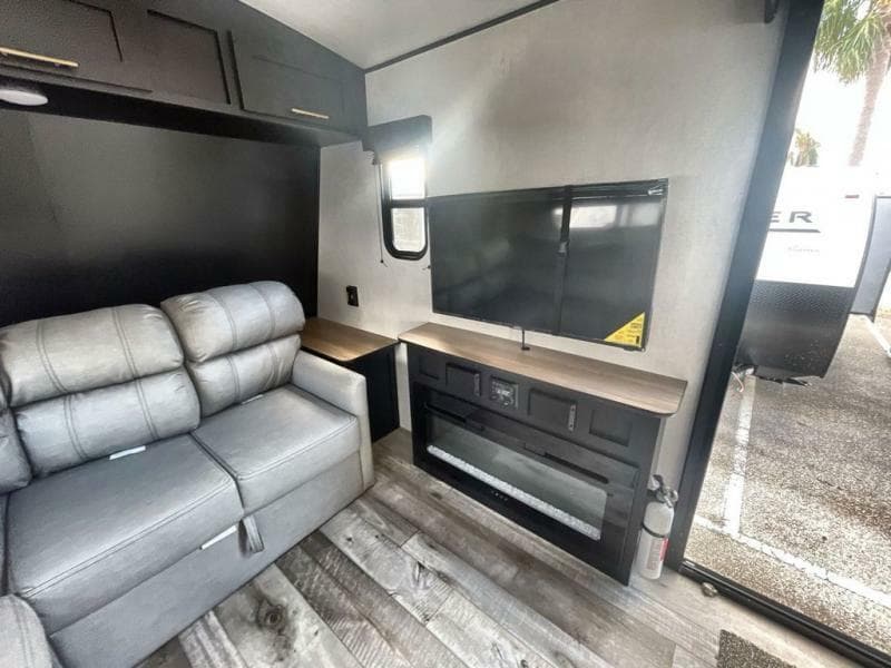 2023 Keystone RV 2023 Keystone RV Springdale - thumbnail 15