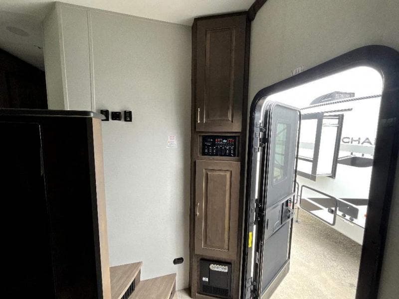 2022 Alliance RV 2022 Alliance RV Paradigm - thumbnail 17