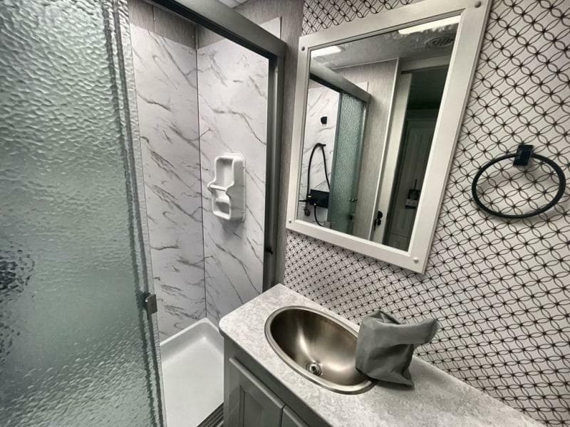 2023 Coachmen 2023 Coachmen Mirada - thumbnail 30