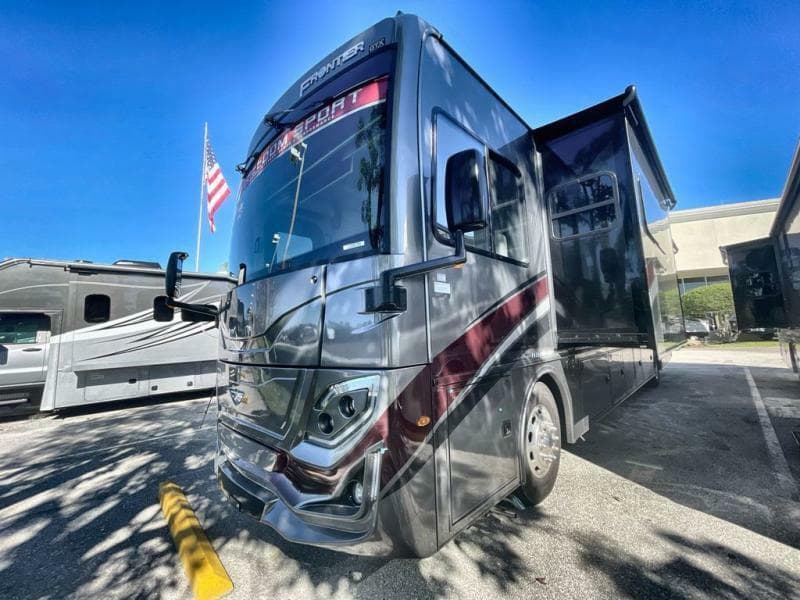 2023 Fleetwood RV 2023 Fleetwood RV Frontier GTX - thumbnail 3