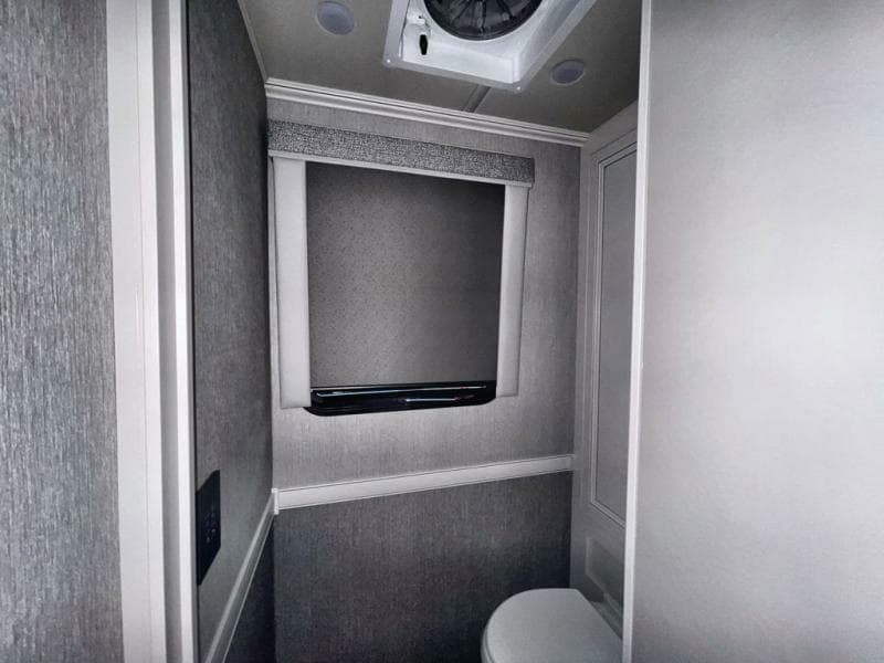 2023 Fleetwood RV 2023 Fleetwood RV Frontier GTX - thumbnail 35