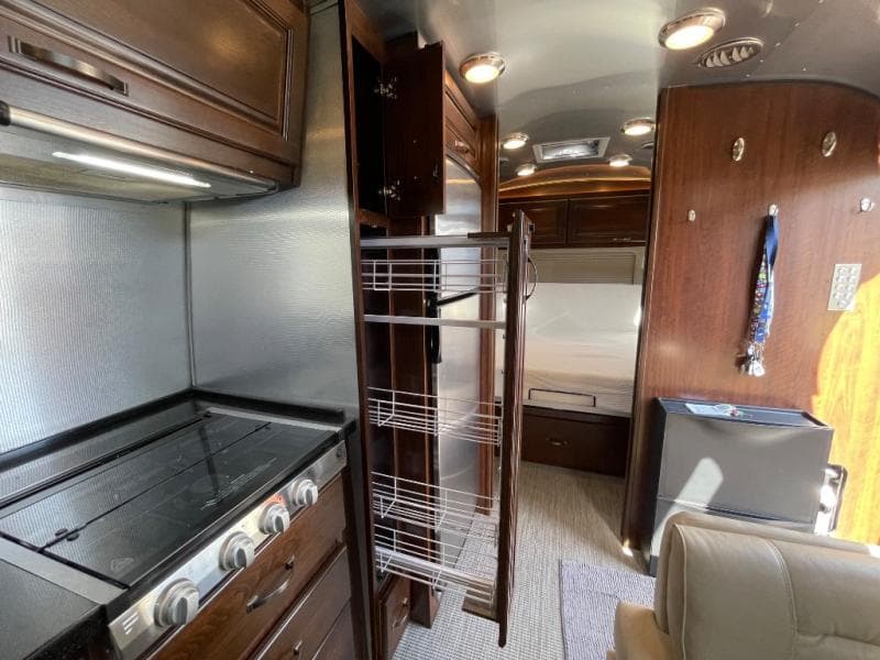 2019 Airstream 2019 Airstream Classic - thumbnail 14