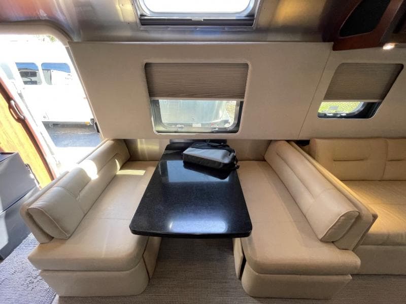 2019 Airstream 2019 Airstream Classic - thumbnail 15