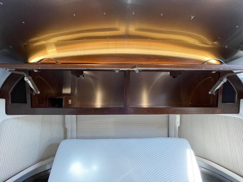 2019 Airstream 2019 Airstream Classic - thumbnail 25