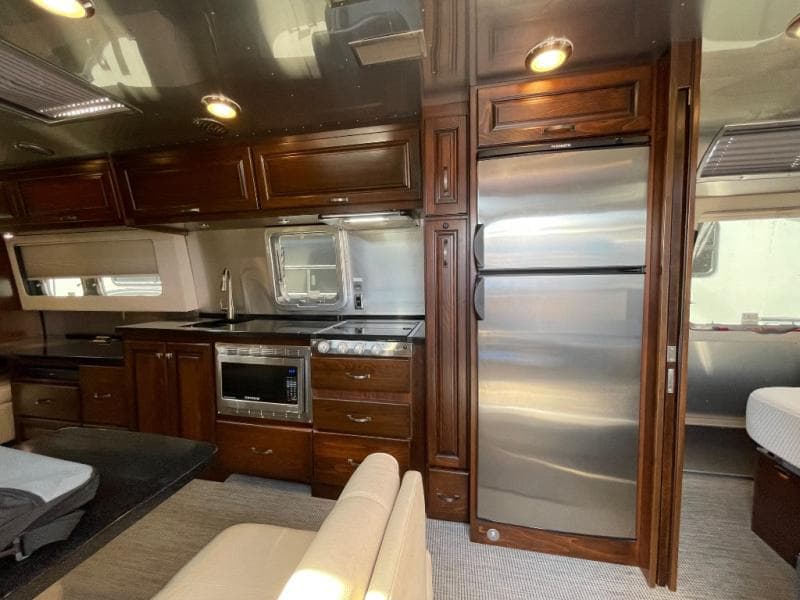 2019 Airstream 2019 Airstream Classic - thumbnail 5