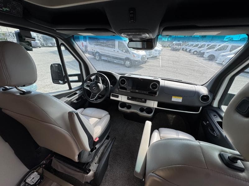 2020 Thor Motor Coach 2020 Thor Motor Coach Tiburon - thumbnail 17