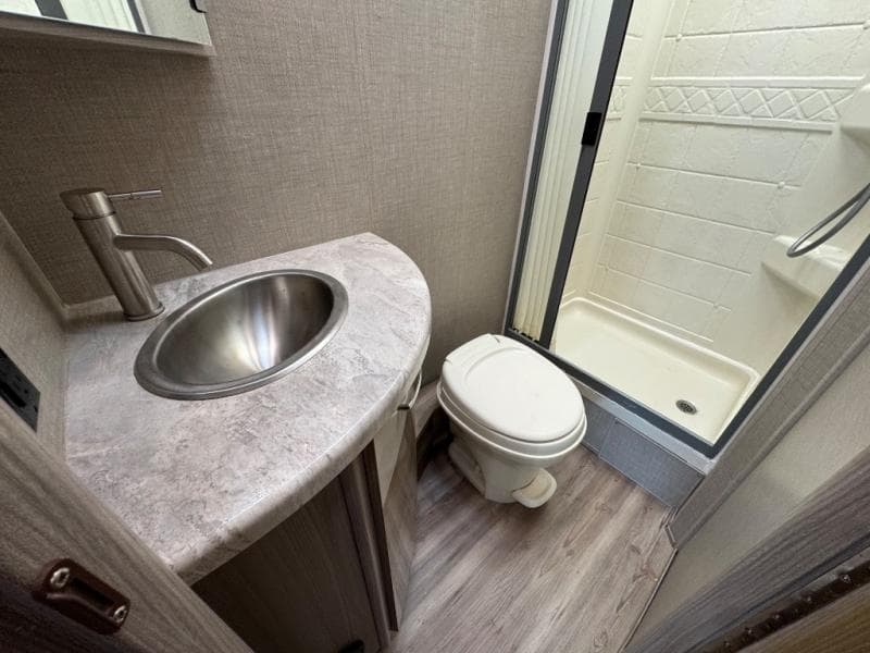 2020 Thor Motor Coach 2020 Thor Motor Coach Tiburon - thumbnail 21