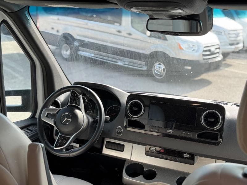 2020 Thor Motor Coach 2020 Thor Motor Coach Tiburon - thumbnail 8