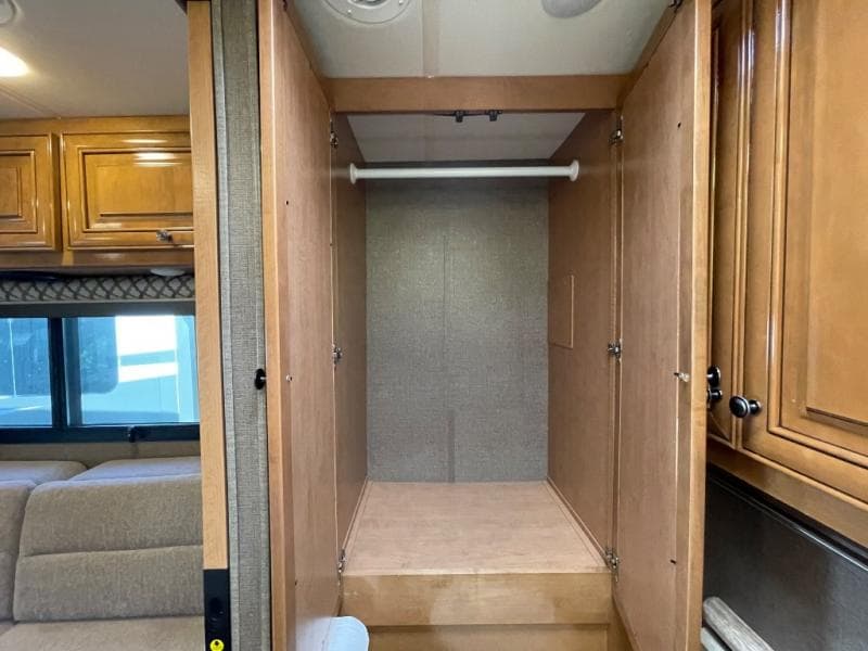 2018 Thor Motor Coach 2018 Thor Motor Coach Citation - thumbnail 34