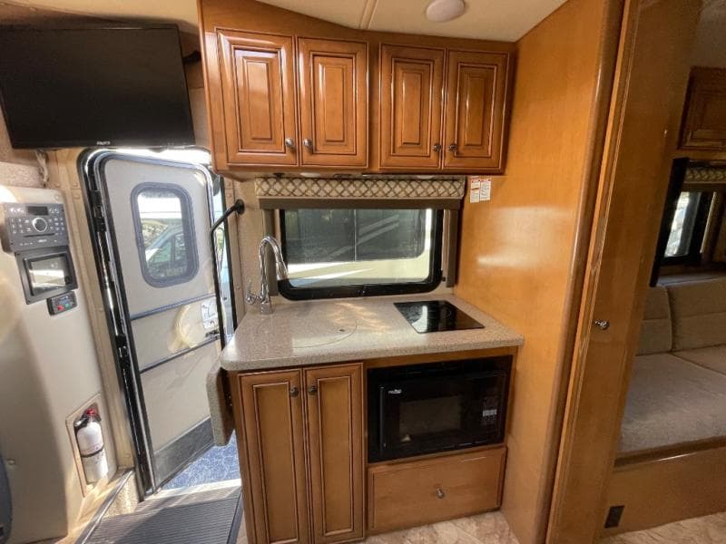 2018 Thor Motor Coach 2018 Thor Motor Coach Citation - thumbnail 5