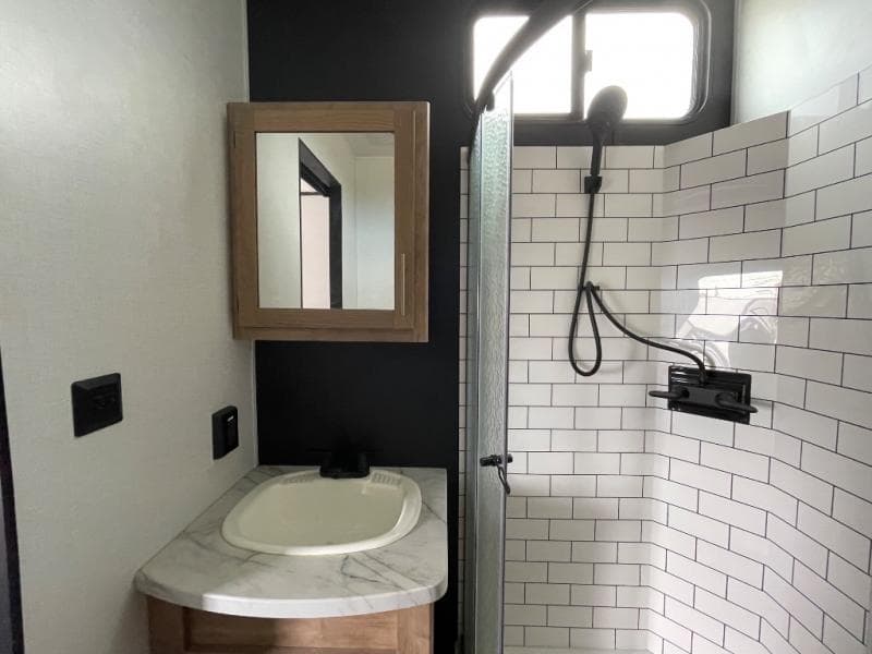 2023 Keystone RV 2023 Keystone RV Residence - thumbnail 12