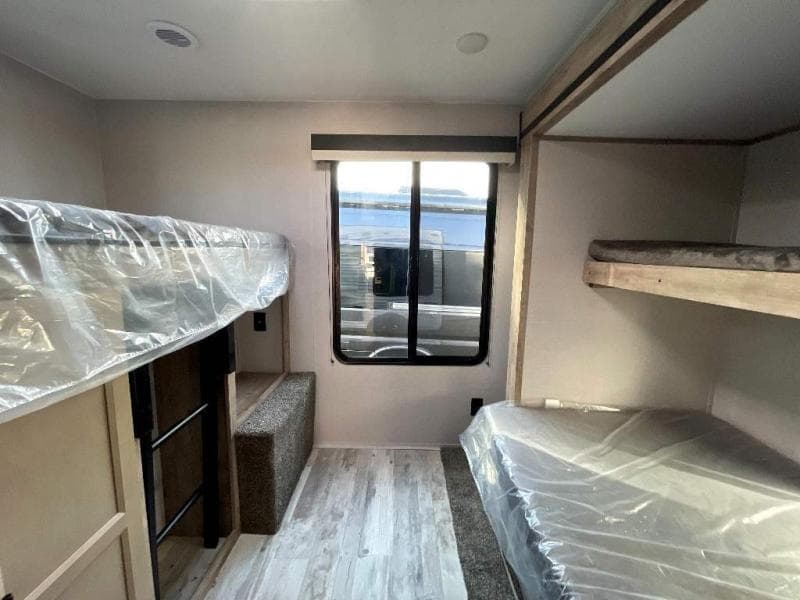 2023 Gulf Stream 2023 Gulf Stream Conquest - thumbnail 25