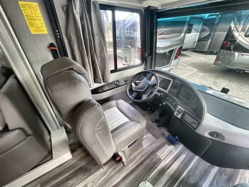 2023 Fleetwood RV 2023 Fleetwood RV PACE ARROW - thumbnail 14