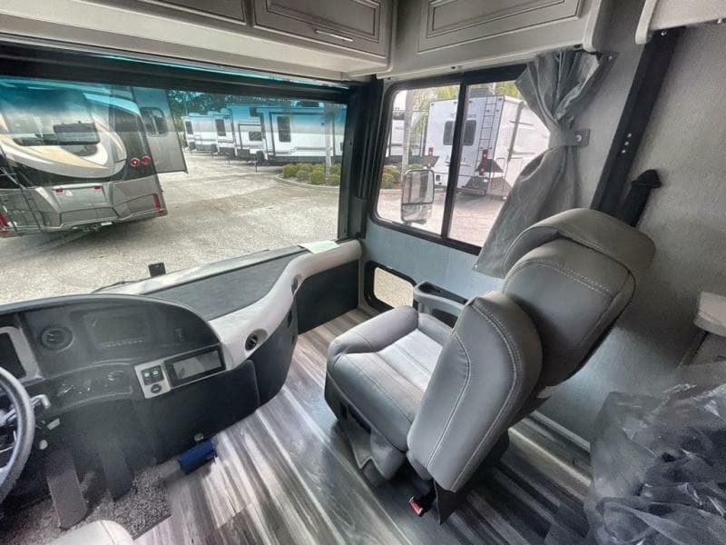 2023 Fleetwood RV 2023 Fleetwood RV PACE ARROW - thumbnail 15