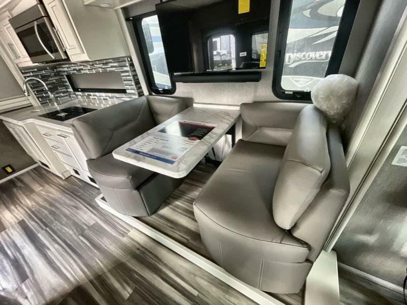 2023 Fleetwood RV 2023 Fleetwood RV PACE ARROW - thumbnail 18