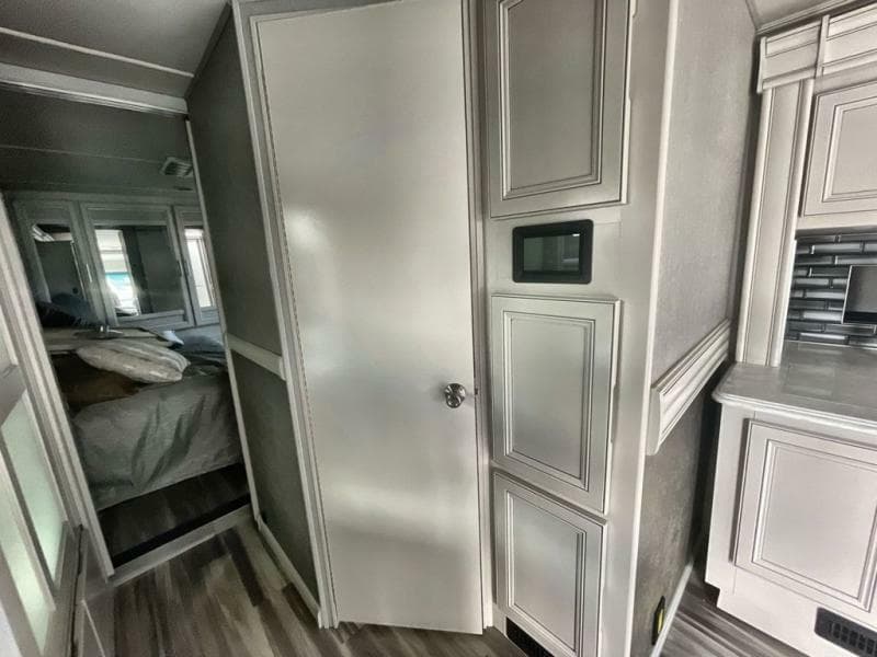 2023 Fleetwood RV 2023 Fleetwood RV PACE ARROW - thumbnail 24