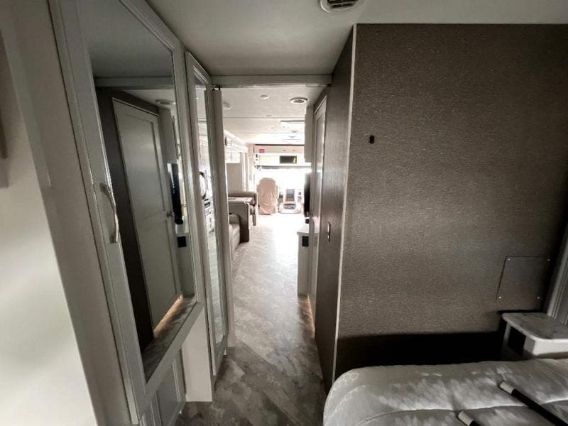 2023 Fleetwood RV 2023 Fleetwood RV Bounder - thumbnail 37