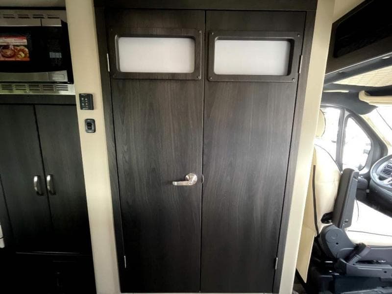 2025 Midwest Automotive Designs 2025 Midwest Automotive Designs Legend - thumbnail 11