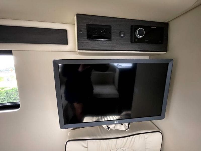 2025 Midwest Automotive Designs 2025 Midwest Automotive Designs Legend - thumbnail 18